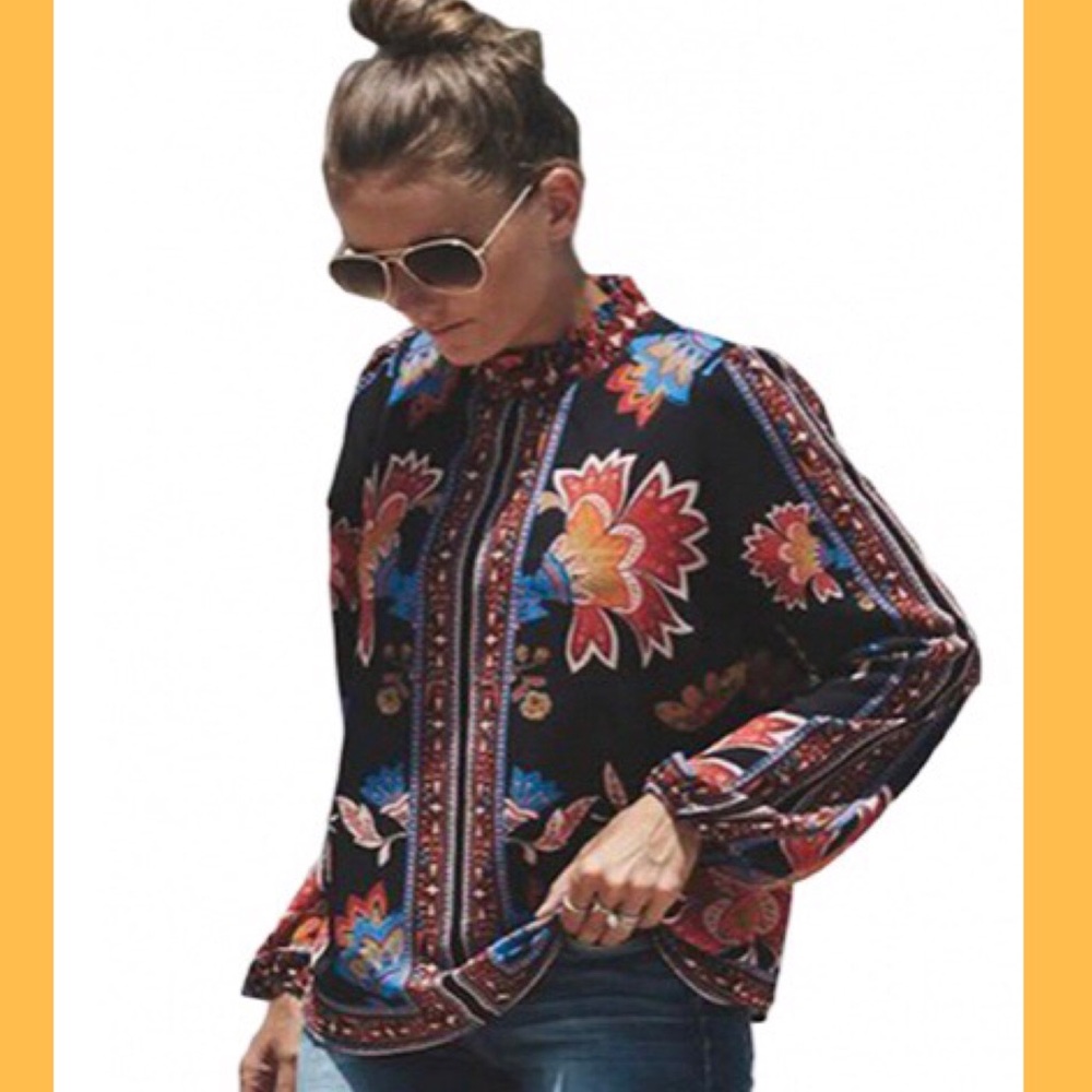 🎉HPx3🎉1 LEFT: Small •Floral Print Smocked Blouse